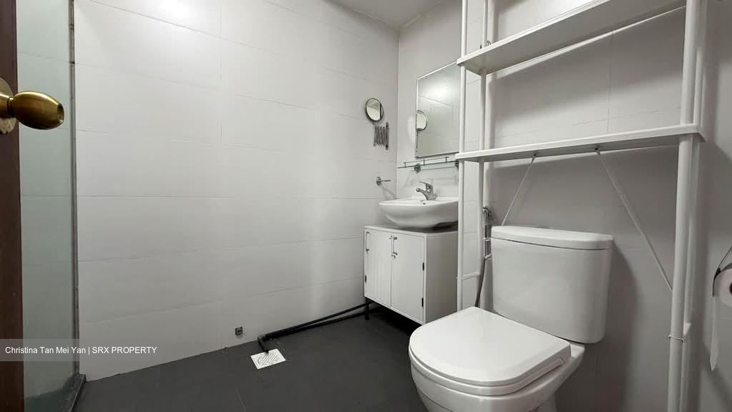 Pinevale (D18), Condominium #584423611